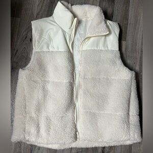 Staccato, Large, Ivory Puffer Vest